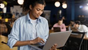 A participação de mulheres na tecnologia está crescendo mas ainda é bem menor do que a representação masculina. Confira a