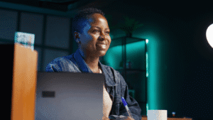 Gateware - GW na Midia - Antirracismo precisa começar no onboarding e desafia empresas a reverem suas práticas de integração