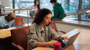 Gateware - GW na Midia - Como engajar a geração Z no ambiente de trabalho