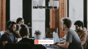 Squads de Desenvolvimento formadas de acordo com as competências e necessidades de cada projeto de TI.